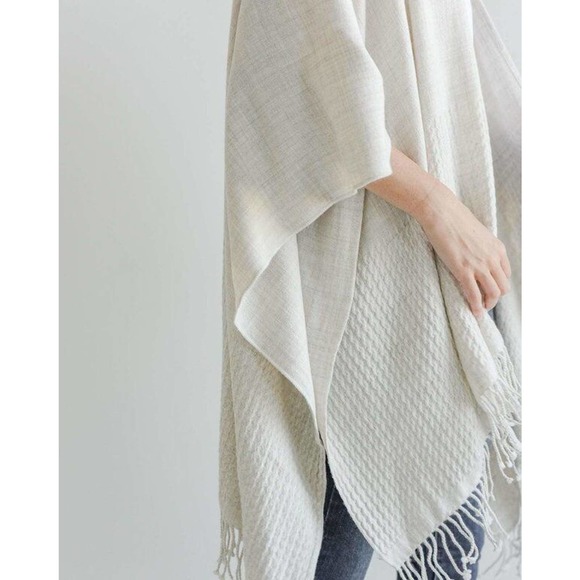 MER SEA The Classic Travel Wrap Sea Salt Fringe Boho MerSea One Size OS H14278 - Picture 4 of 12
